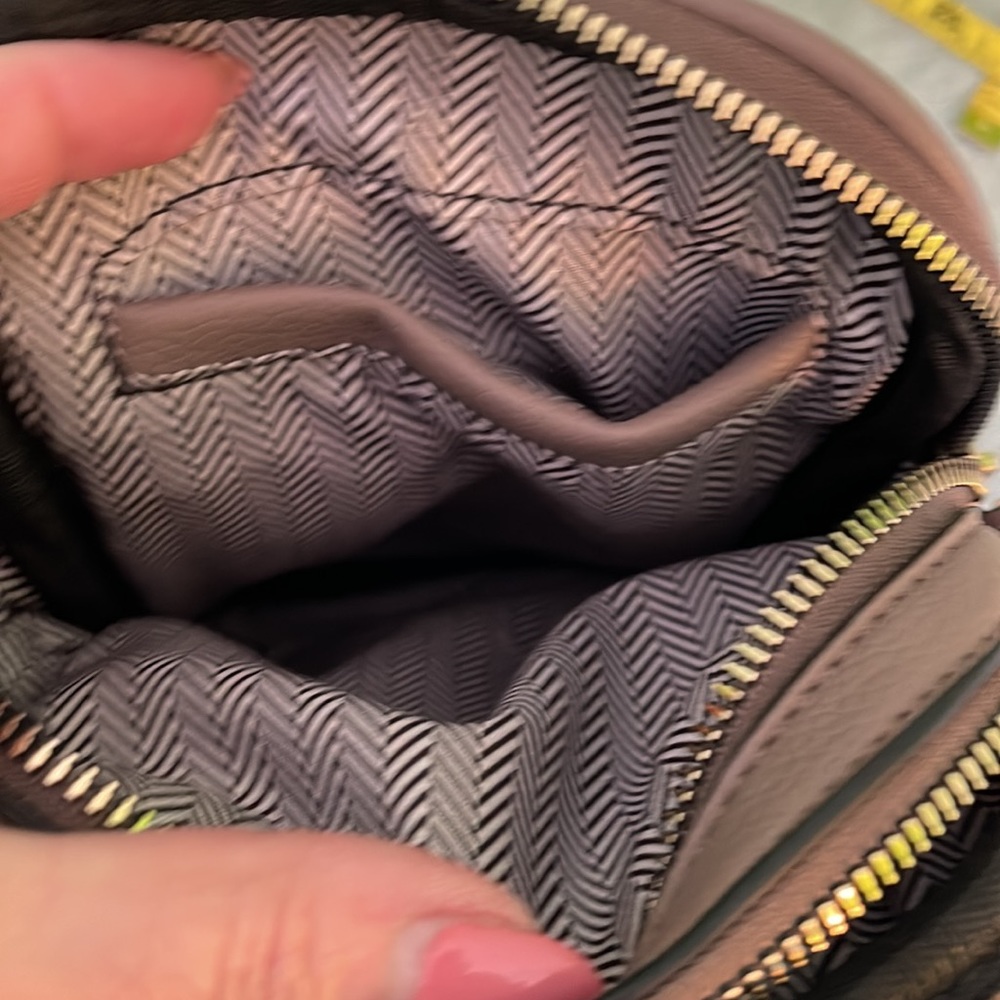 Crossbody - Picture 9 of 9